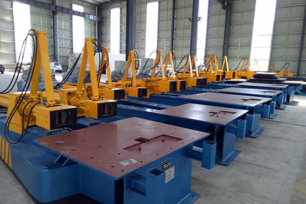 漢勒機(jī)電又一批拉彎?rùn)C(jī)順利完工了，展示待驗(yàn)收中